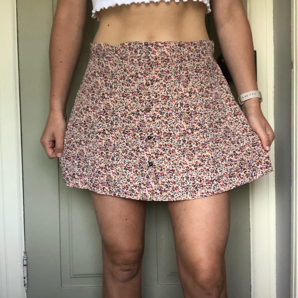 Floral button skirt